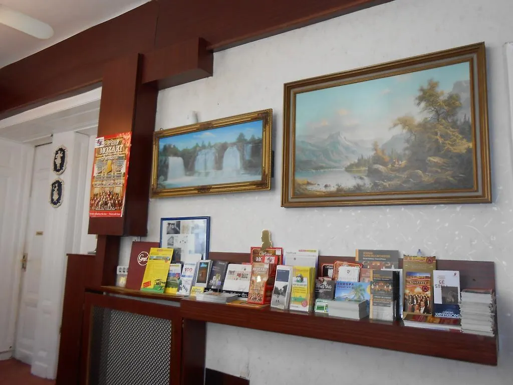 Pension Adria Vienna 3*,